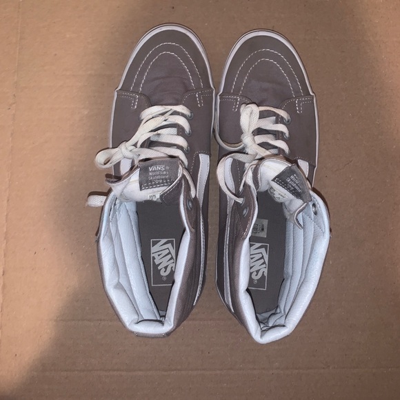 VANS  Skate/Athletic Shoes, Gray Mens Size 12. In great condition. No wear - Picture 7 of 8
